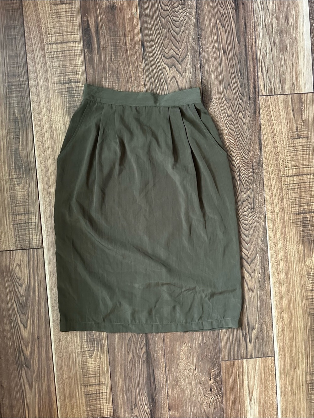 Olive Midi Pencil Skirt with Comfortable Elastic Waist